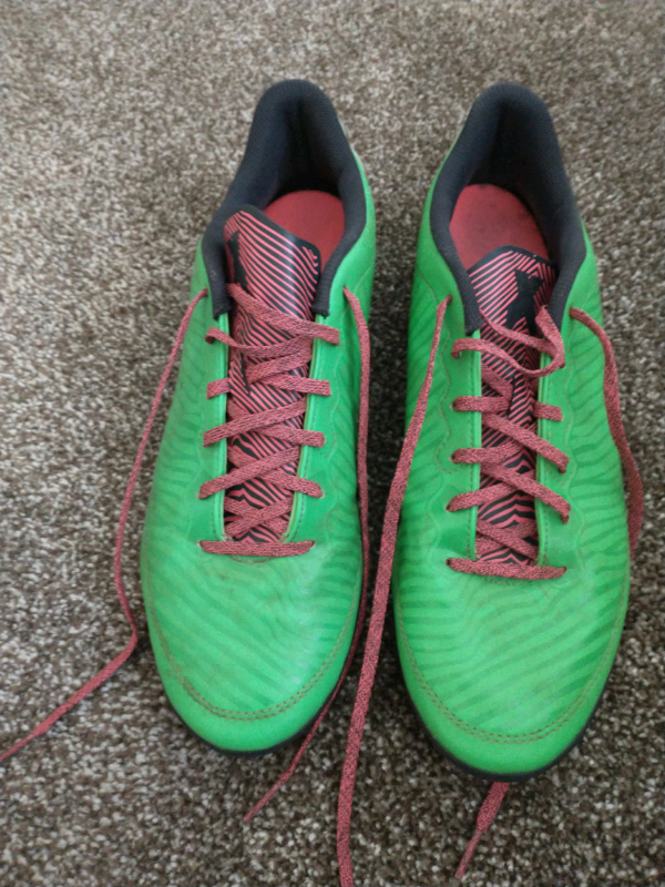 astroturf trainers size 11